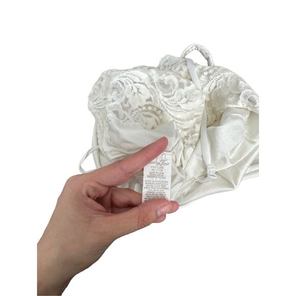 Vintage Vanity Fair White Nylon Spandex Half Slip Tank Top Size S Lace Intimates - Picture 5 of 5